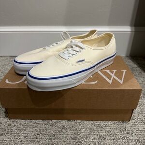 Vans® Premium Authentic sneakers, unisex